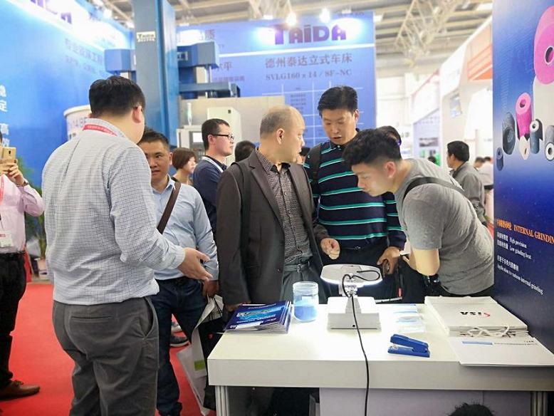 亚洲精品白浆高清久久久久久